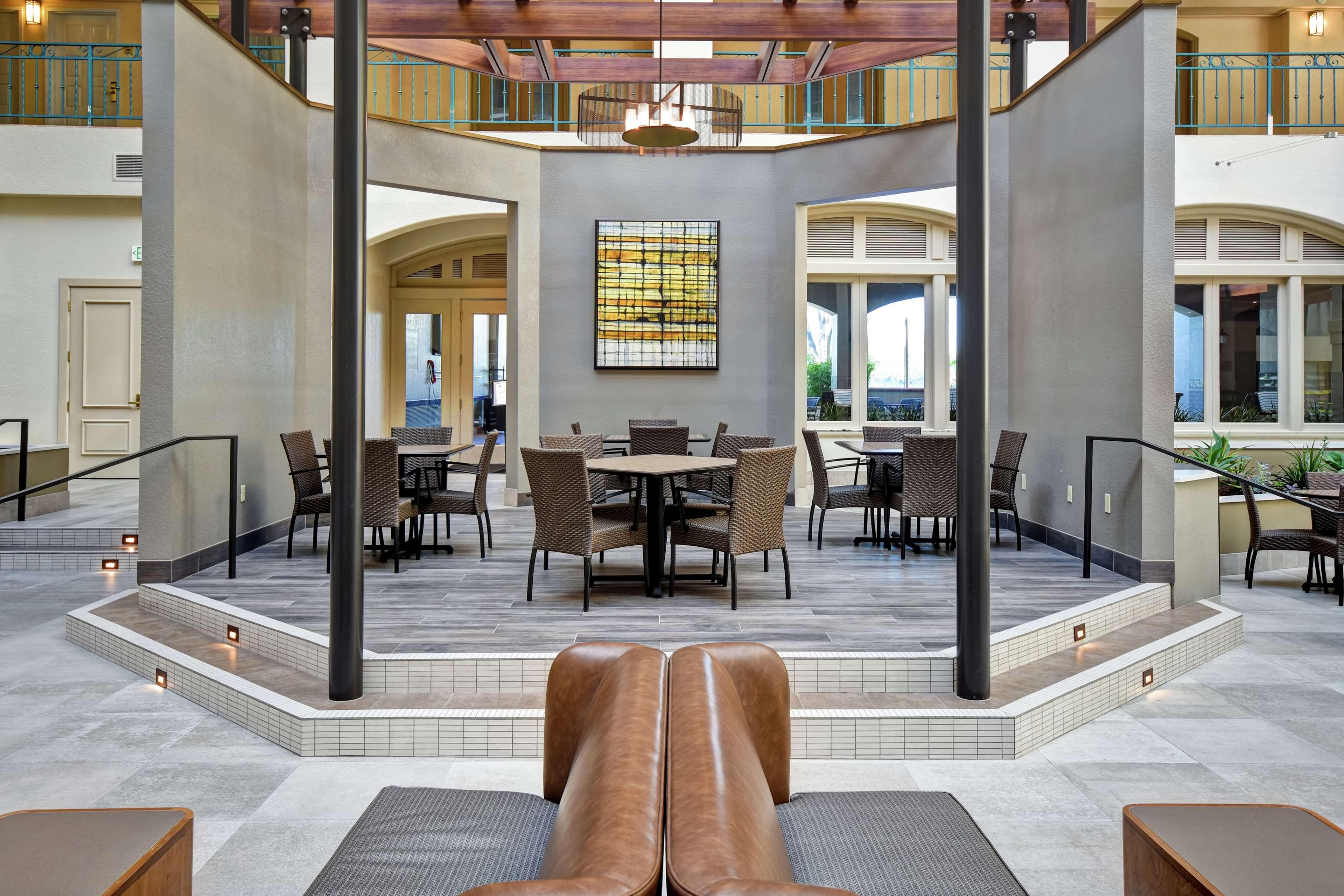 Embassy Suites By Hilton Milpitas Silicon Valley Exterior foto
