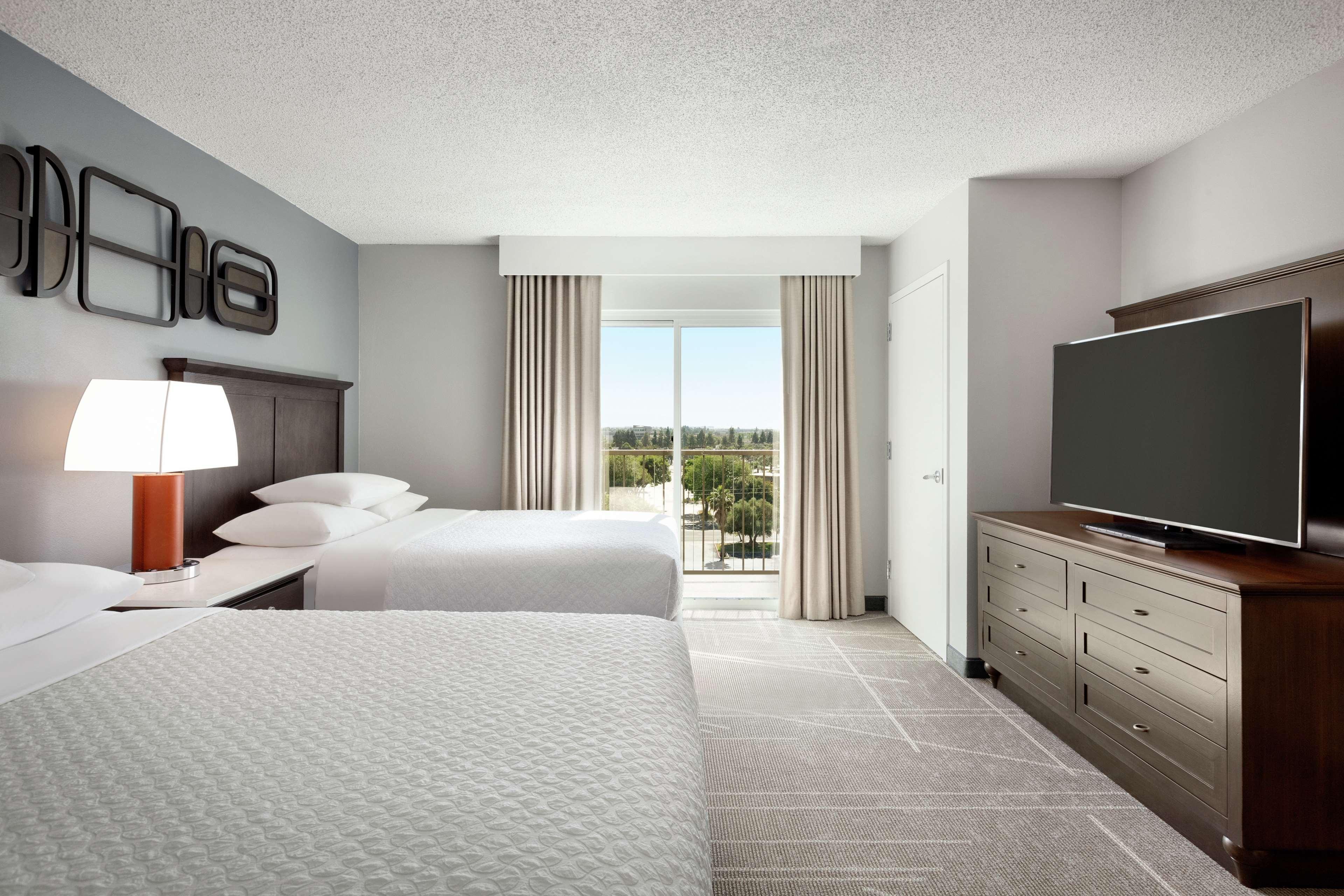 Embassy Suites By Hilton Milpitas Silicon Valley Exterior foto